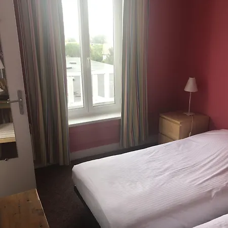 De Paris 2*