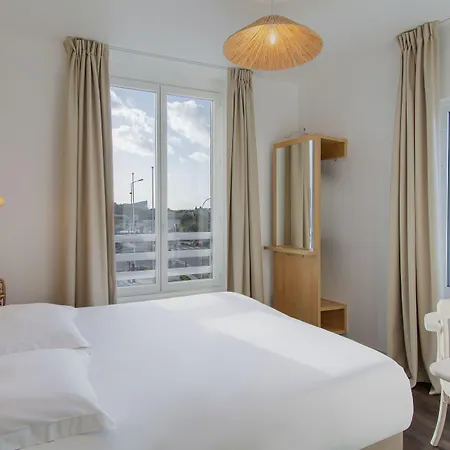 De Paris Hotel