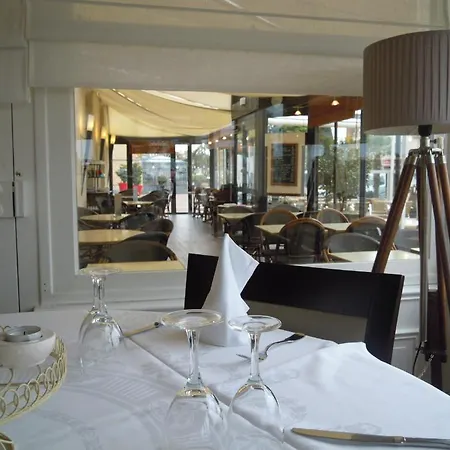De Paris Hotel