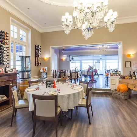 Hotel De Paris 2*