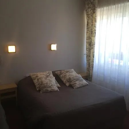 Hotel De Paris